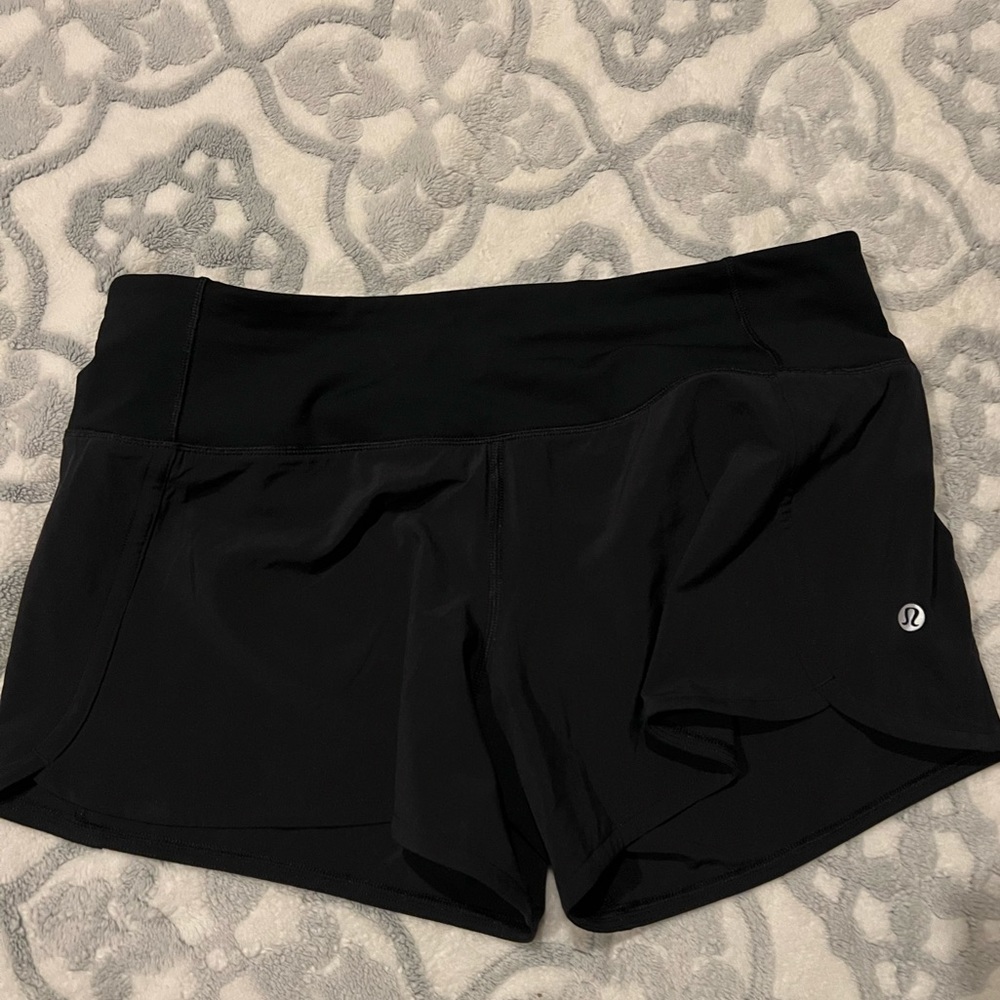 LULULEMON LOW RISE 2.5” SPEED SHORTS - Picture 1 of 3